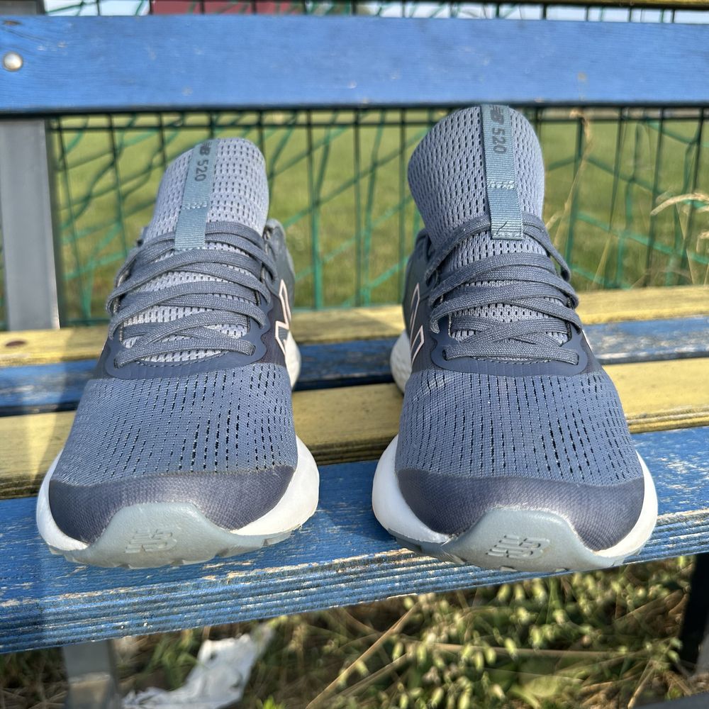 Кросівки New Balance 520 Розмір 40.5