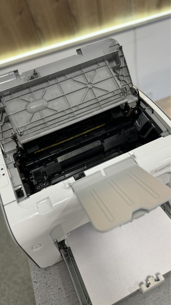 Принтер HP P1102, у відмінному технічному стані