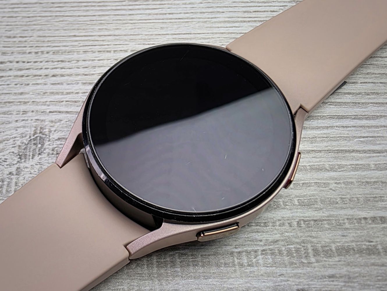 Смарт-годинник Samsung Galaxy Watch4 40mm LTE Gold (SM-R865U)