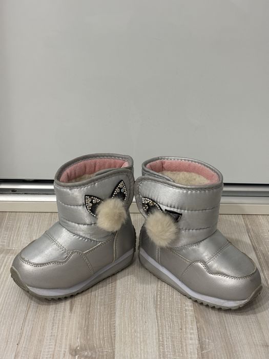 Чобітки для дівчинки р.25 (14,5 см)