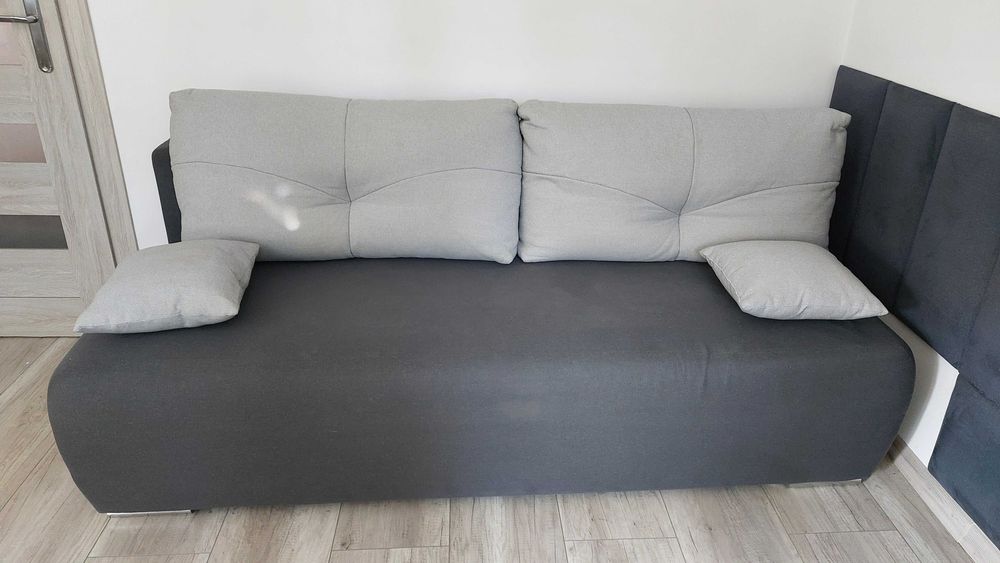 Kanapa / Sofa rozkładana 3 osobowa z pojemnikiem na pościel