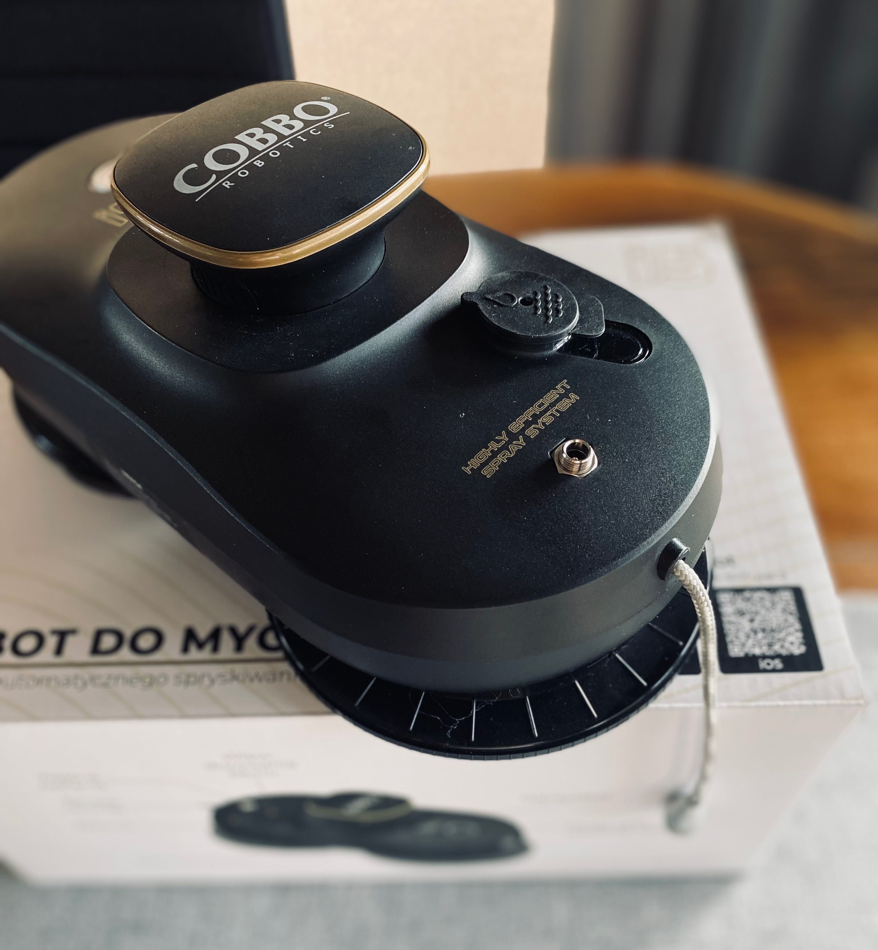 Robot do mycia okien COBBO i5