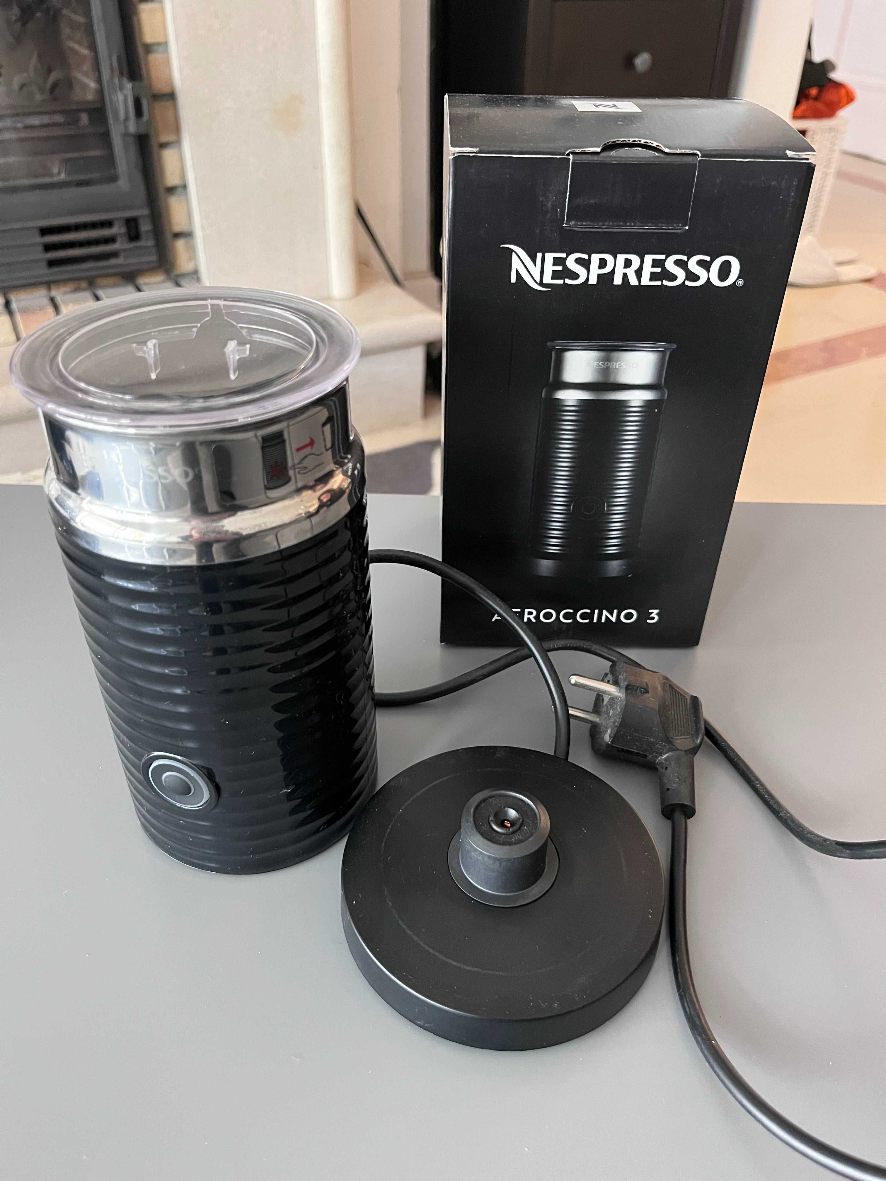 Aeroccino 3 Nespresso com pouco uso