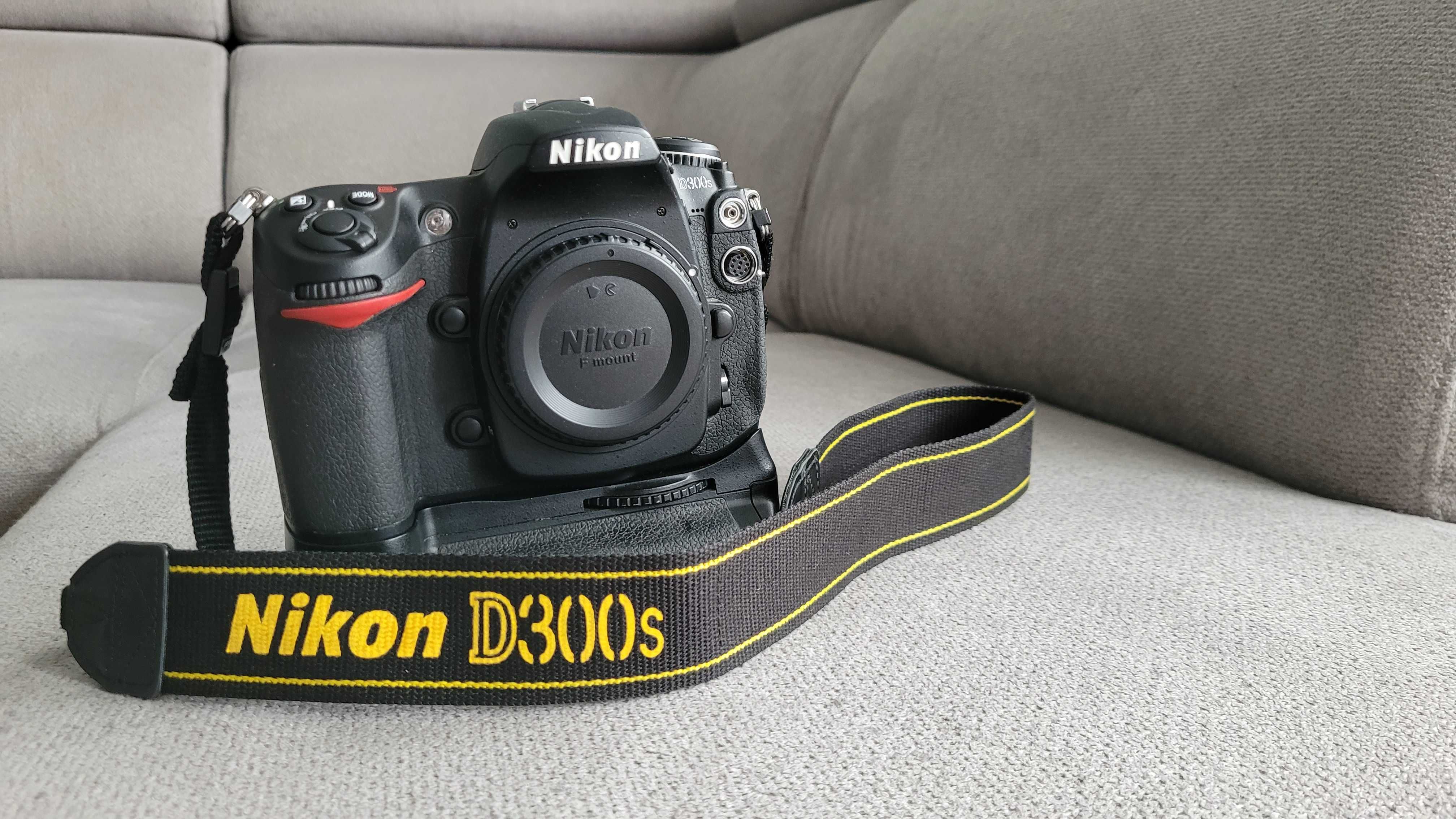 Nikon D300s grip mb-d10