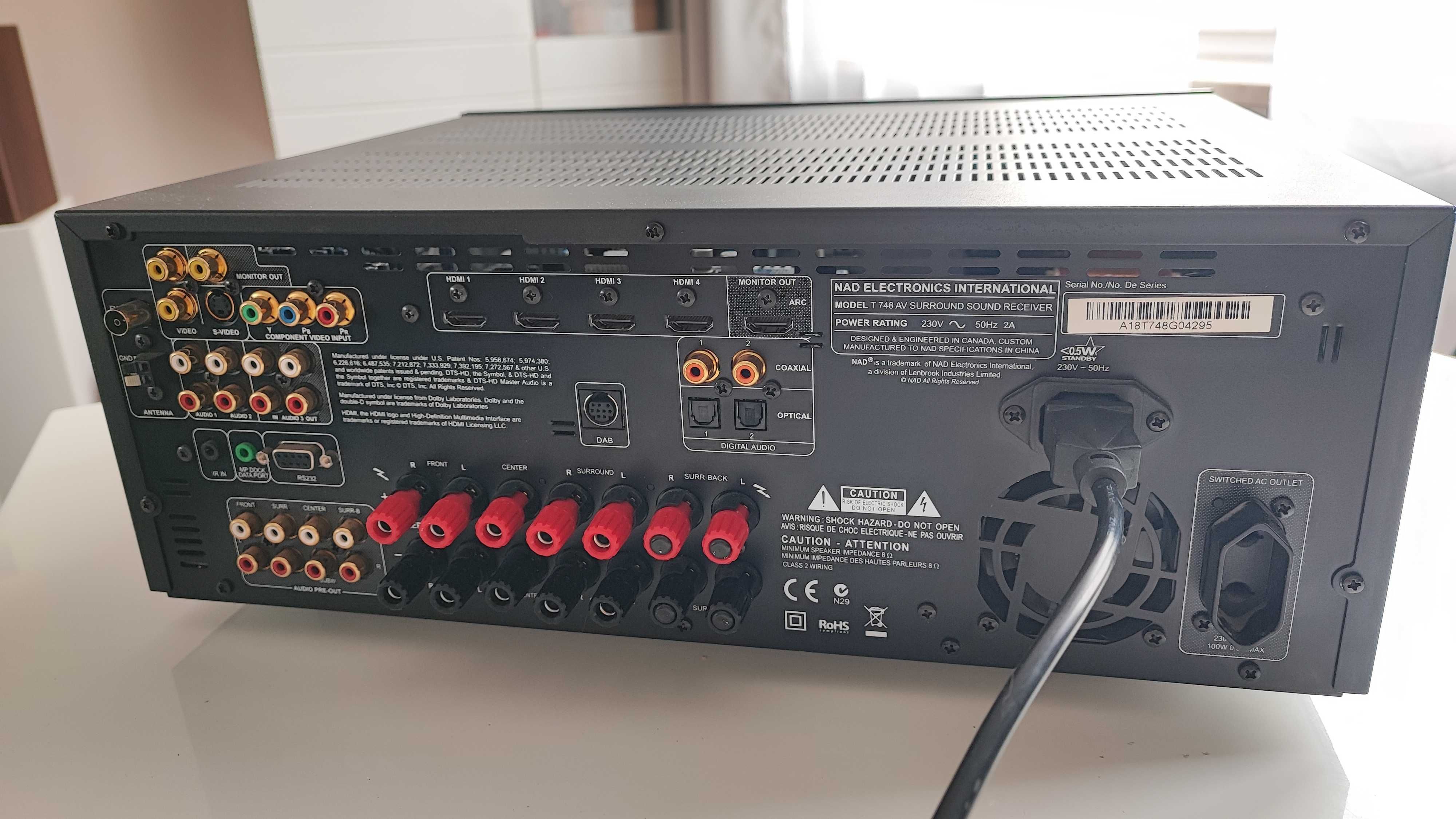 NAD T-748 Amplituner 7.1