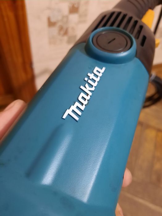 Плавний пуск,оригінал!!Болгарка Makita GA 7010 C,2000вт,круг 180мм