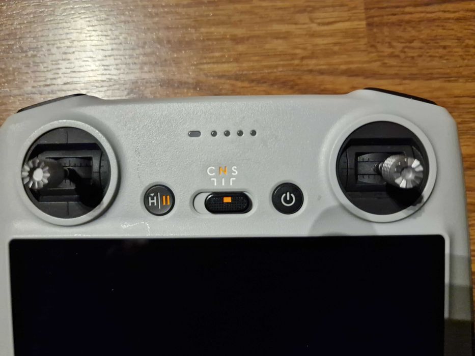 Kontroler DJI RC (od mini 3 pro)