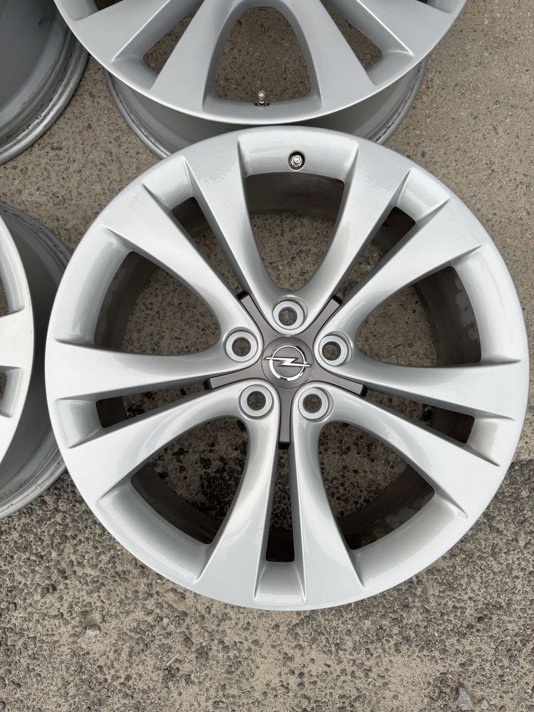Opel insignia opc диски алюминиевое 8.5jx20 5x120 et4