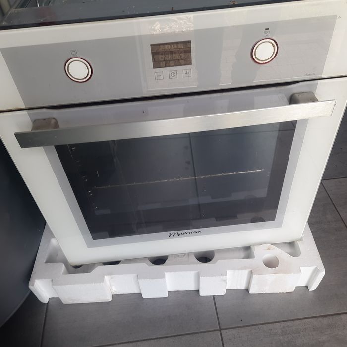 Sprzedam uzywany poekarnik do zabudowy marki Mastercook