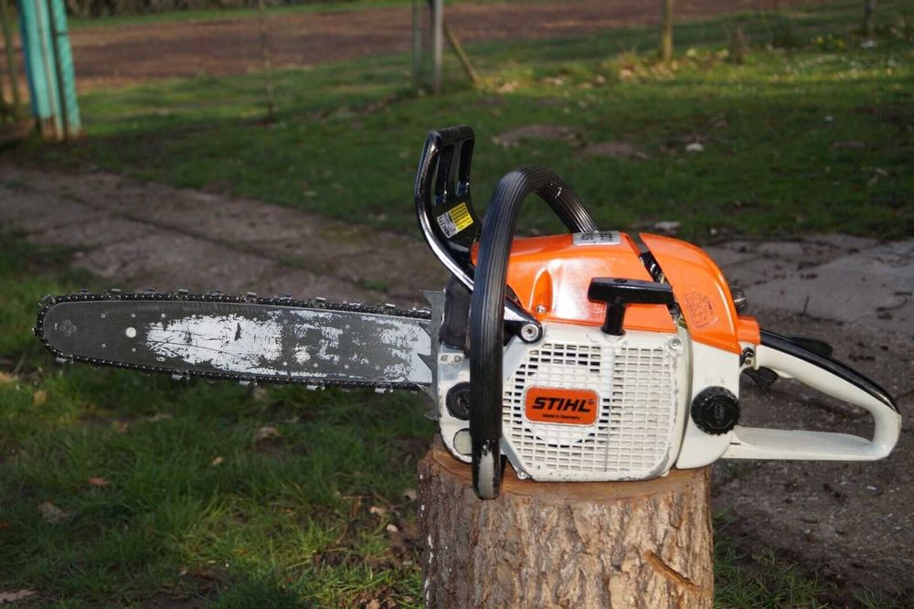 Elektroniczna piła łańcuchowa Stihl 028 AV benzyna