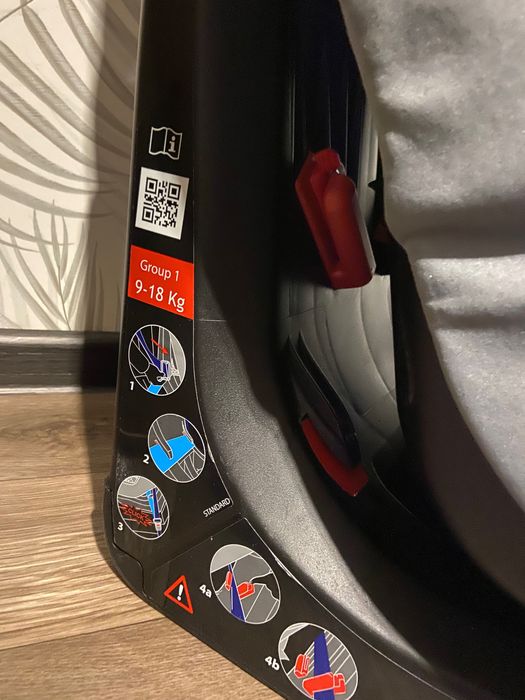 Автомобільне крісло Chicco Go-One Moon