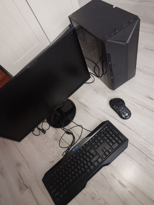 Komputer stacjonarny jak nowy