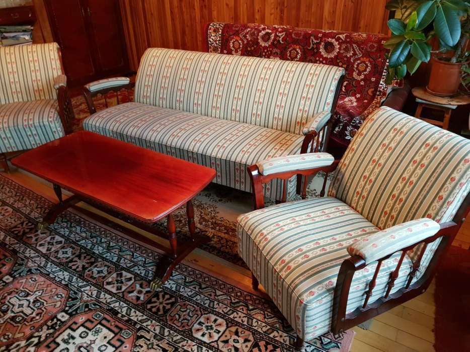 Meble stylowe: sofa + 2 fotele;