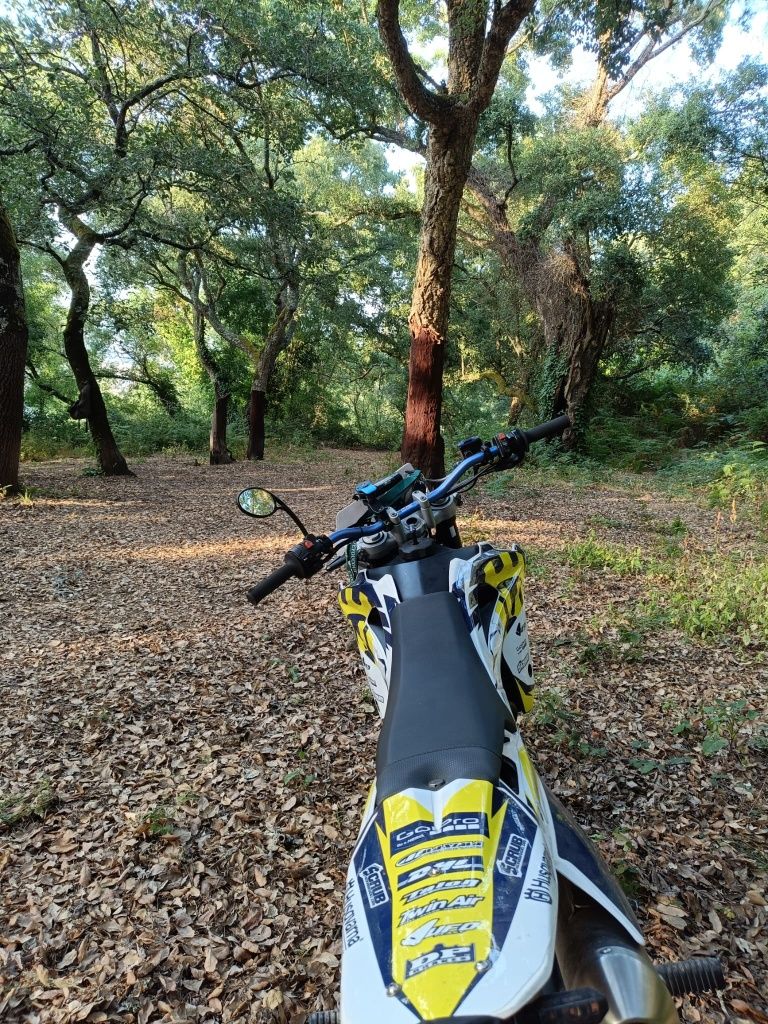 Husqvarna 125 SMS 4T 11 kw matrícula
