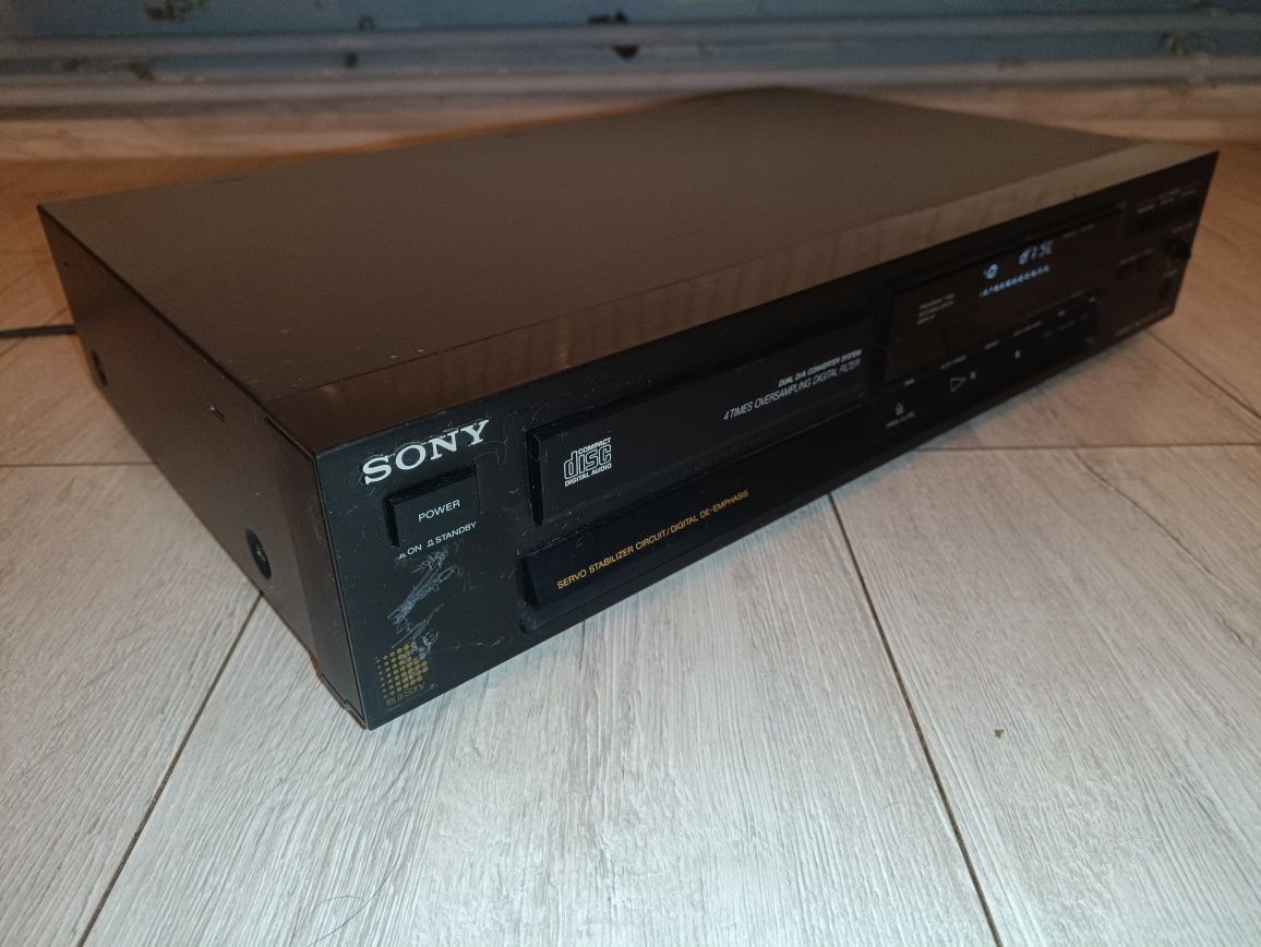 SONY odtwarzacz CD model CDP-270