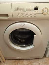 Продам рабочую стиральную машину автомат SAMSUNG . Цена 4500.