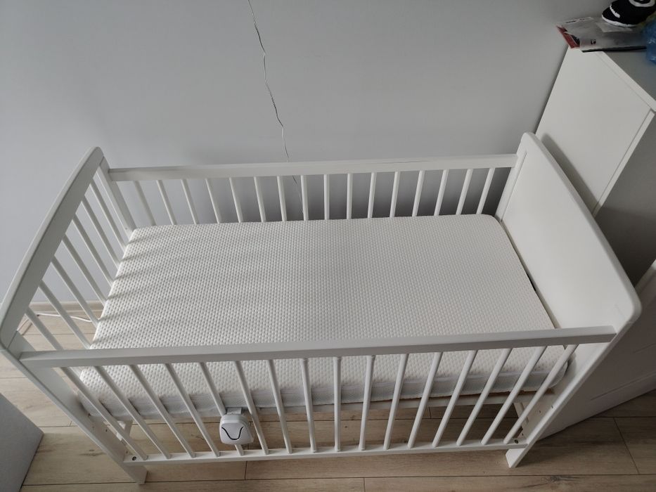 Łóżeczko dziecięce z materacem 120x60 jak nowe nieużywane