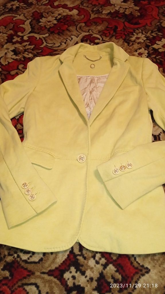 Піджак жіночий жовтий жакет