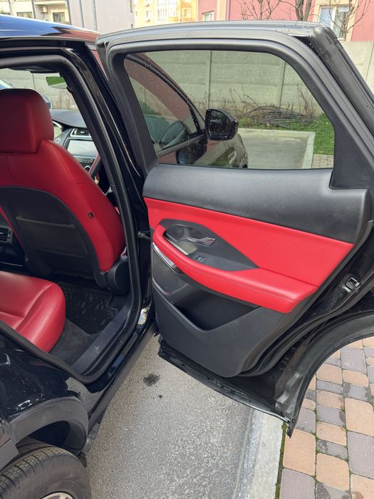 Jaguar E-Pace 2018 P300 R-Dynamic HSE