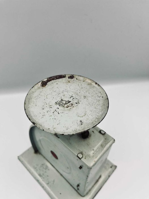 Stara waga kuchenna Gütte