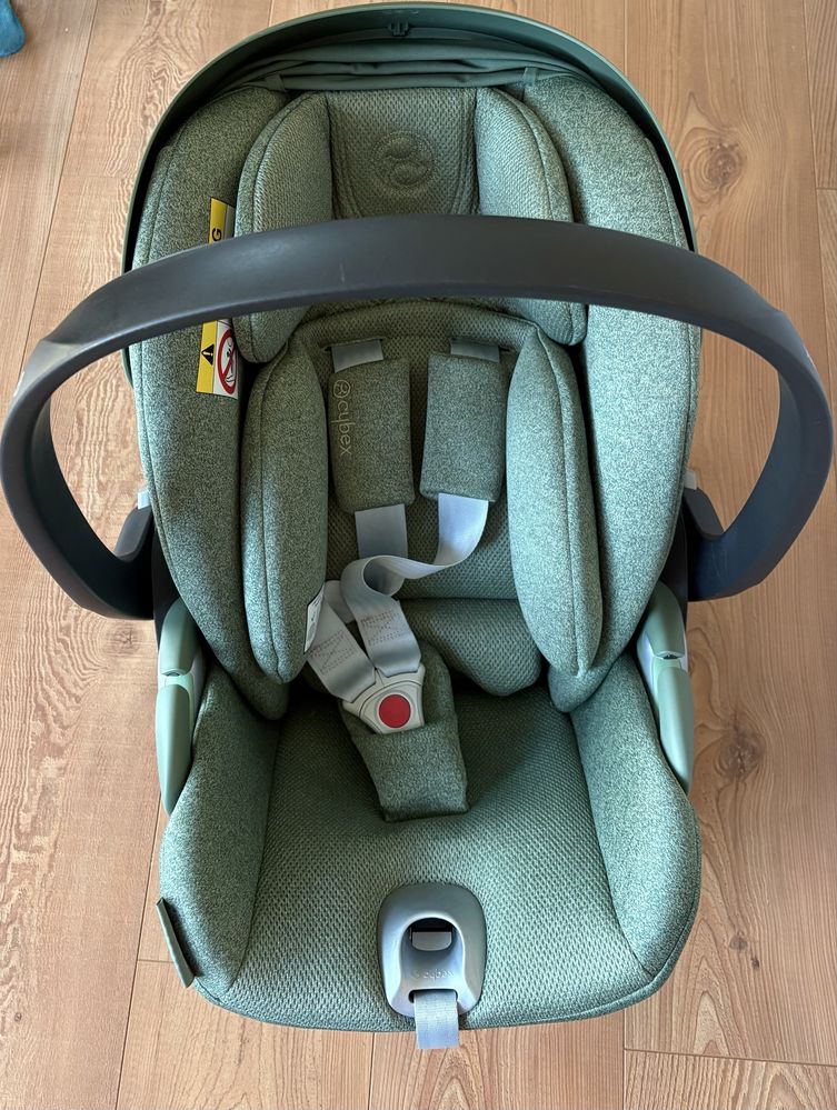 Cybex Cloud T i-Size Plus
