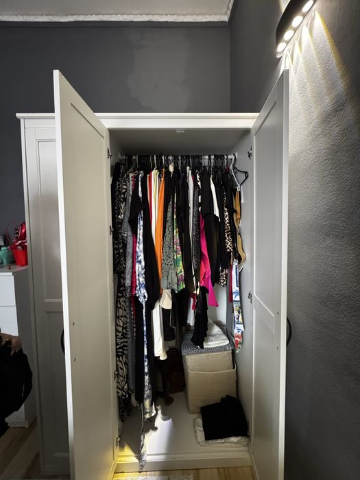 Szafa biała Z lustrem