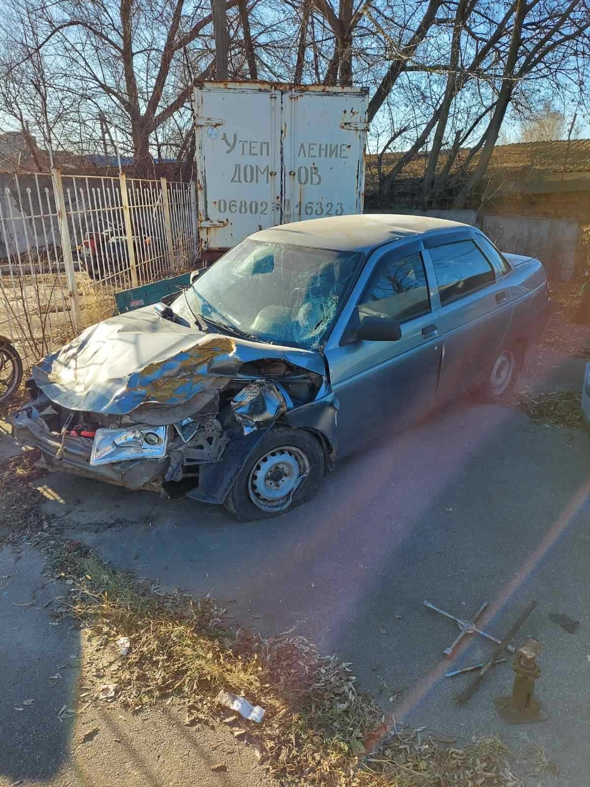 Ваз 2110 после дтп , мотор 1.6 8 клапанная
