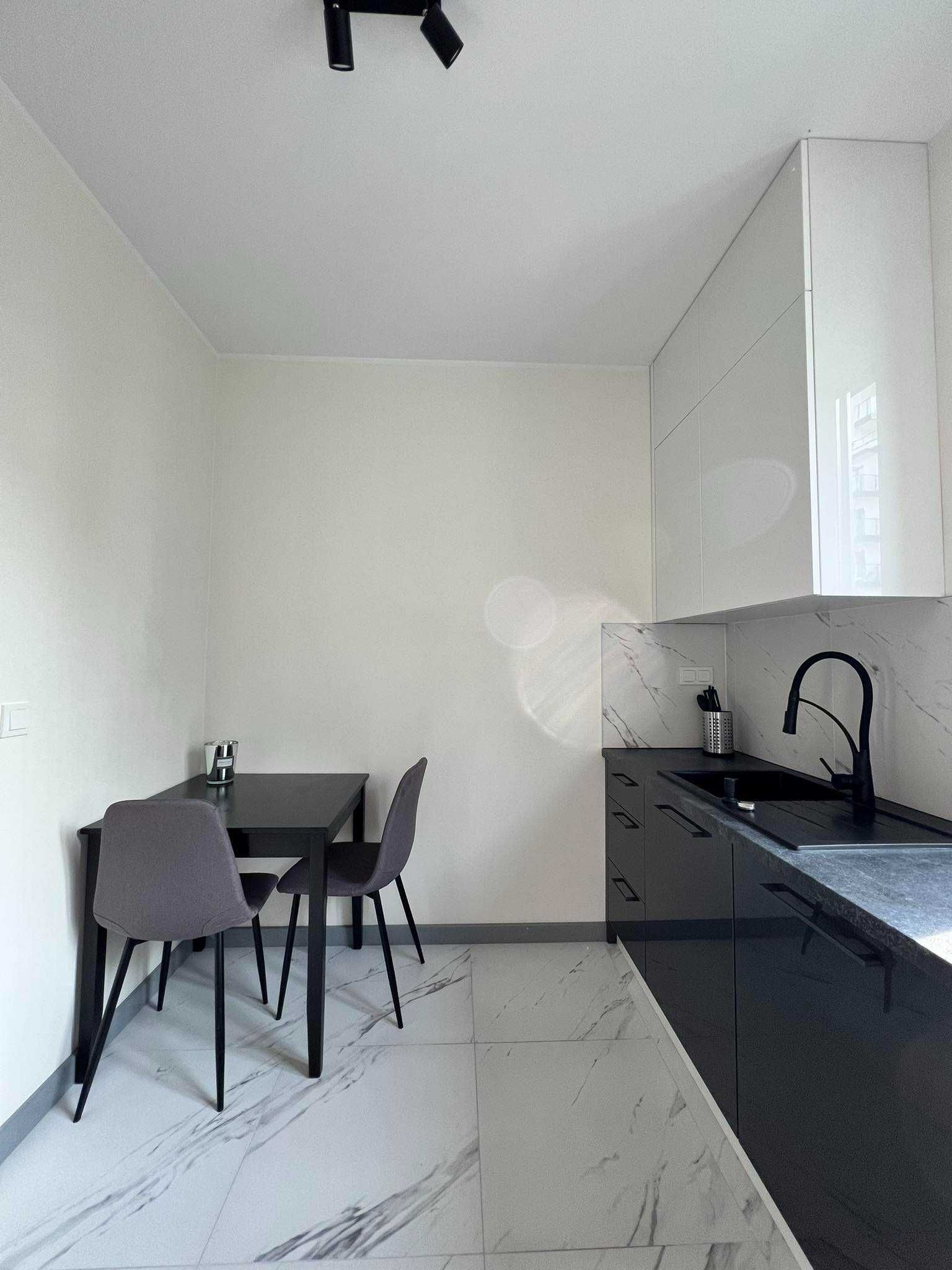 Pokój w nowoczesnym apartamencie – ul. Bokserska 71A, Mokotów