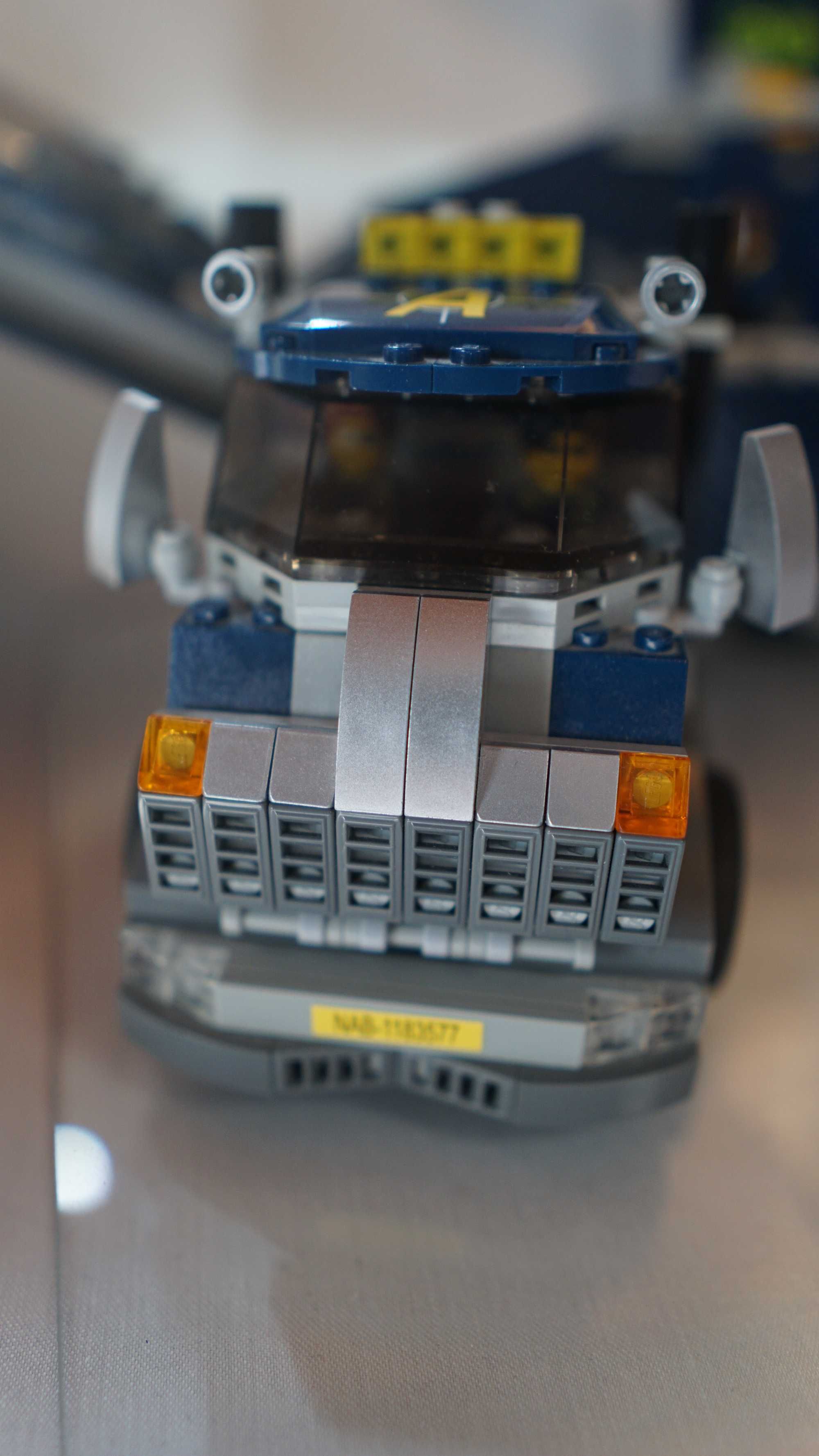 LEGO Agents 8635: Agents Misja 6: Mobilne centrum dowodzenia