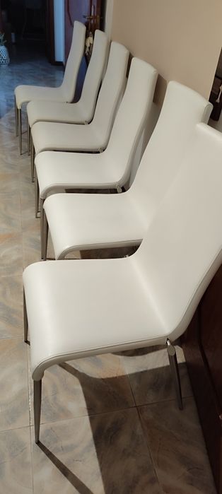 Cadeiras Pele e Inox