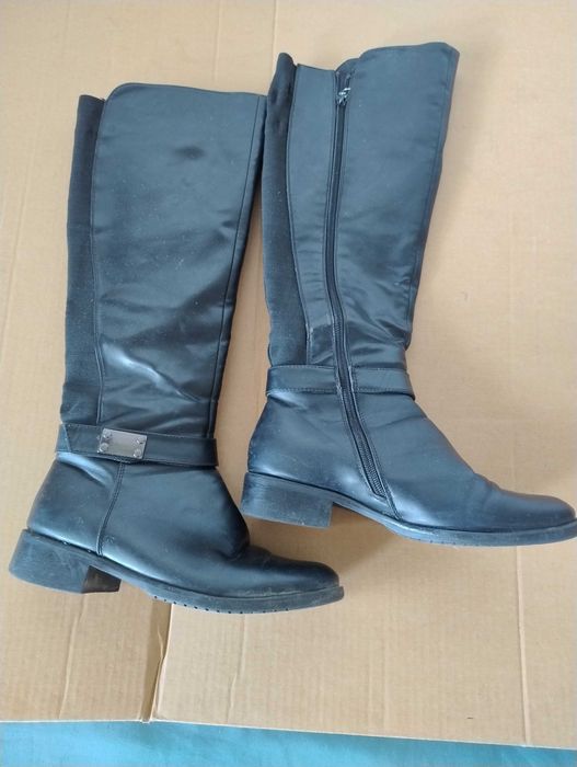 Botki czarne wiosenno- jesienne pantofle adidasy czółenka kozaki