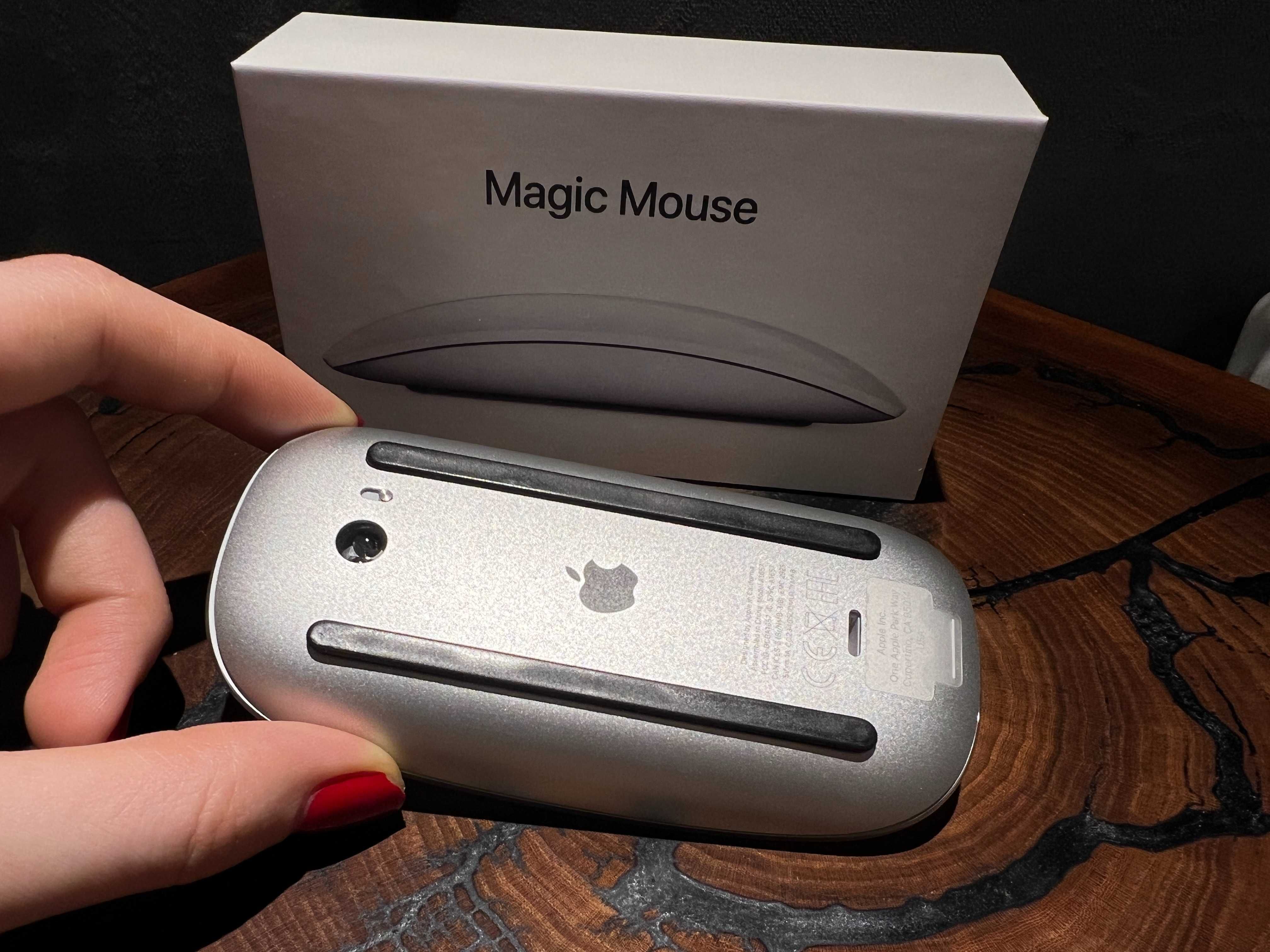 Apple Magic Mouse (Multi-Touch)