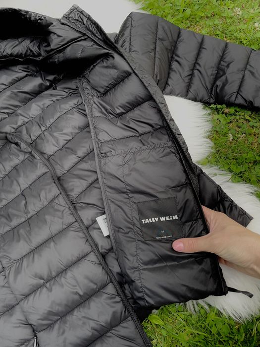 Чорна жіноча куртка демисезон Tally Wijel
