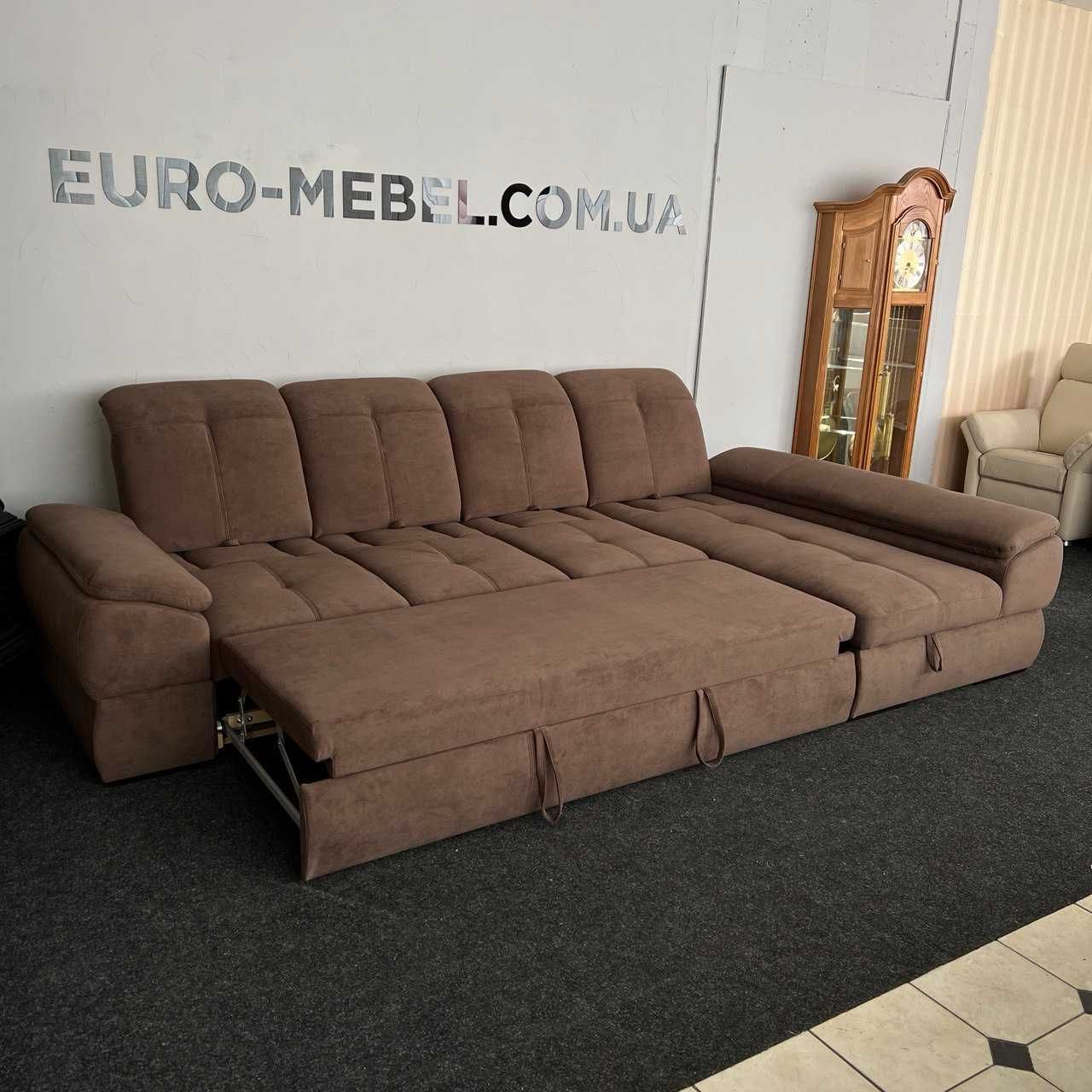 Тканинний новий розкладний диван