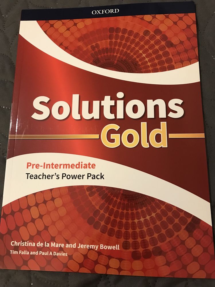 Solutions gold pre intermediate książka nauczyciela