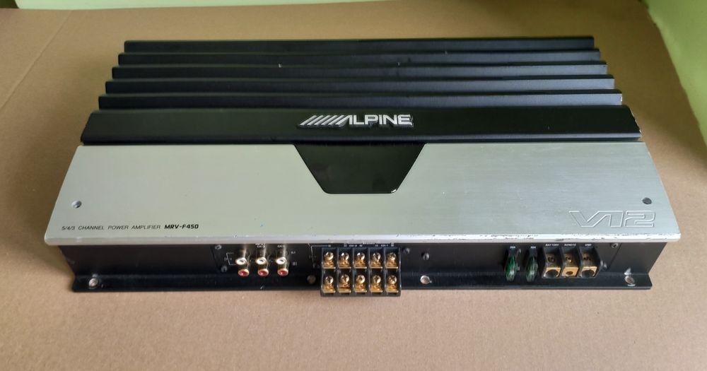 ALPINE MRV-F 450  V12 wzmacniacz