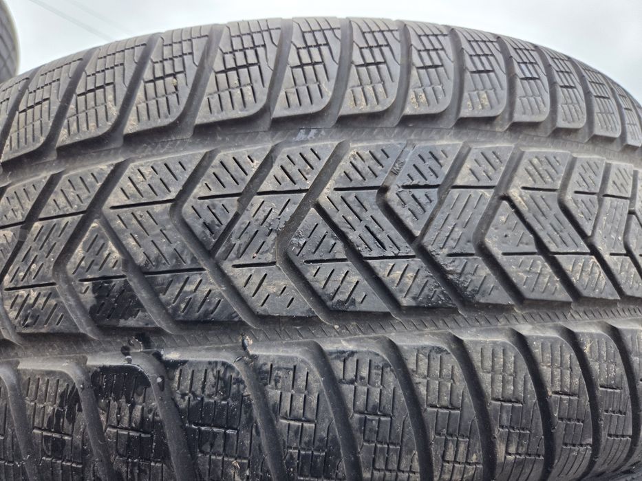 Шини 255/50 R20 Pirelli зима
