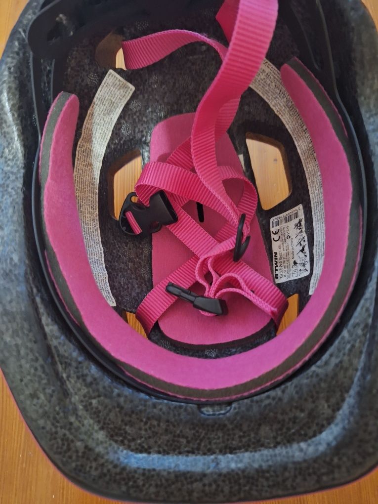 Kask rowerowy dla dziewczynki Decathlon (rozmiar XS 48-52)