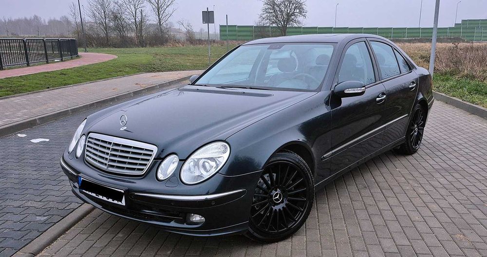 Mercedes-Benz W211 E240 Avantgarde 2.6 benz/gaz LPG zadbany