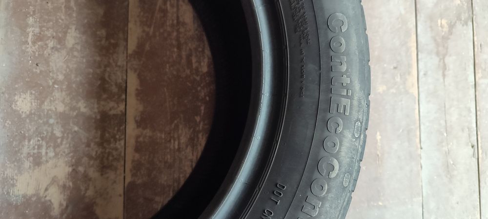 Продам резину Континенталь 215/60/16.