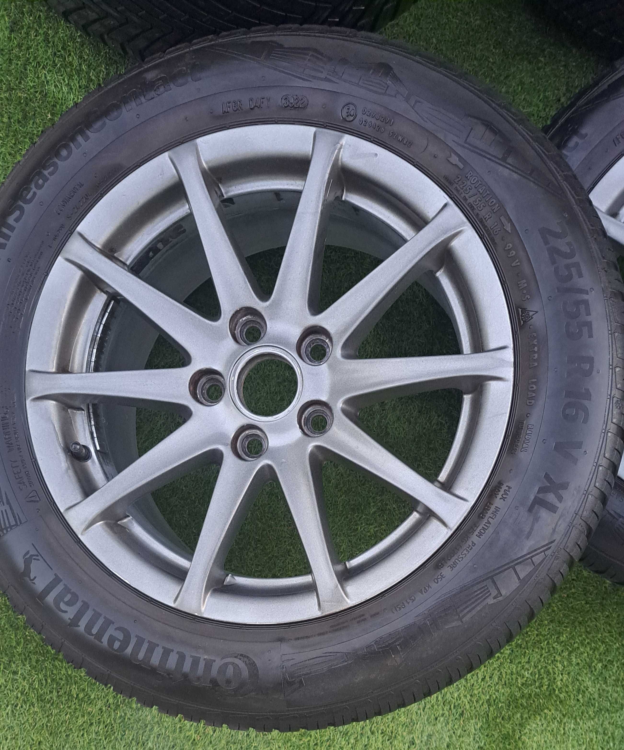Jantes 225/55 R16 V XL com pneus seminovos