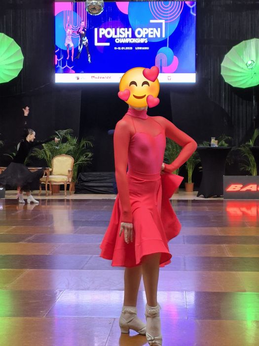 Dziewczęca sukienka turniejowa. Basic, wzrost 140/152