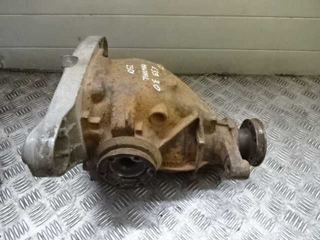 BMW E39 2,8 dyfer tylny most manual