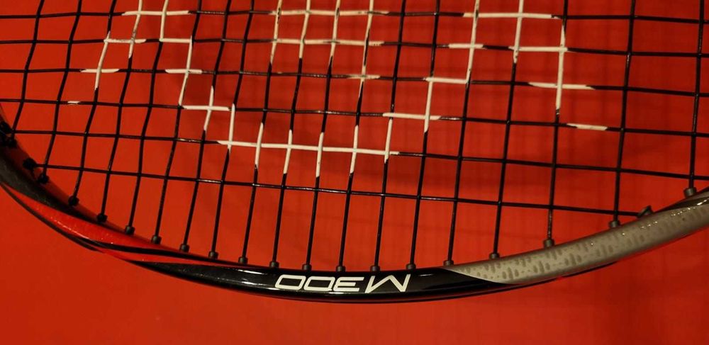 Rakieta tenisowa Dunlop Biomimetic M300