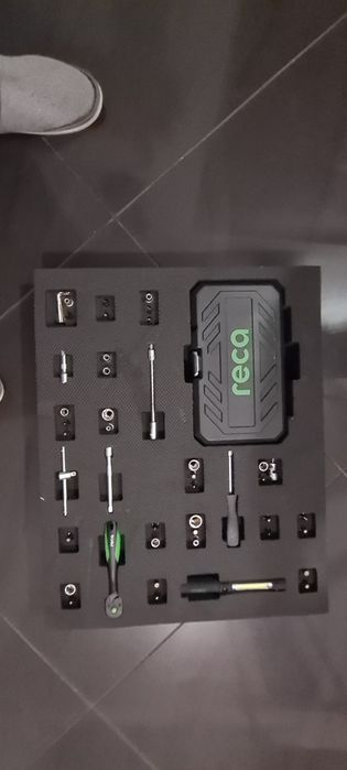 Zestaw narzędzi warsztatowych RECA - prezent świąteczny