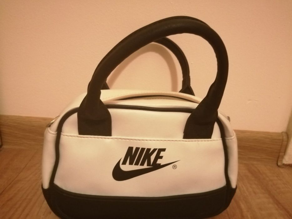 torebka damska mała Nike