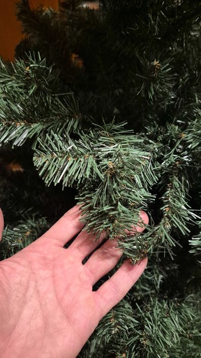 Sztuczna choinka 190 cm + stabilny stojak – stan bardzo dobry