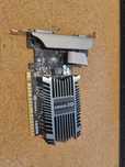 Placa Gráfica NVIDIA GT 710 2GB DDR3 Inno3D — Ótimo estado!