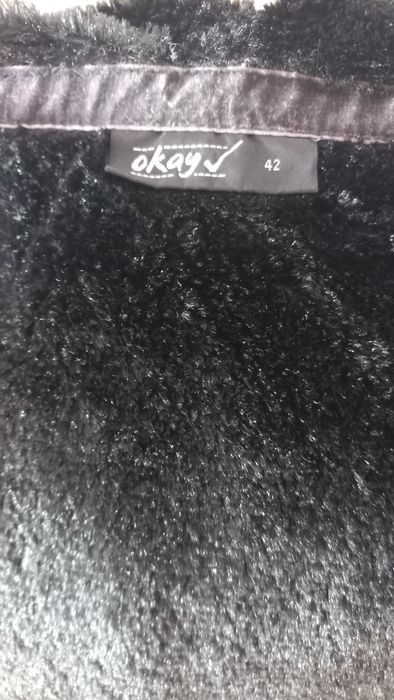 Kamizelka z futerkiem marki okay