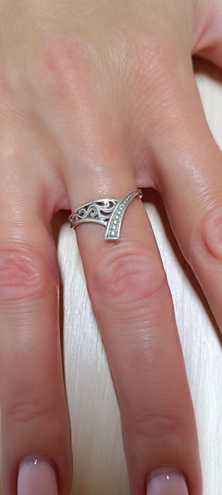 Продам серебряные кольца 925